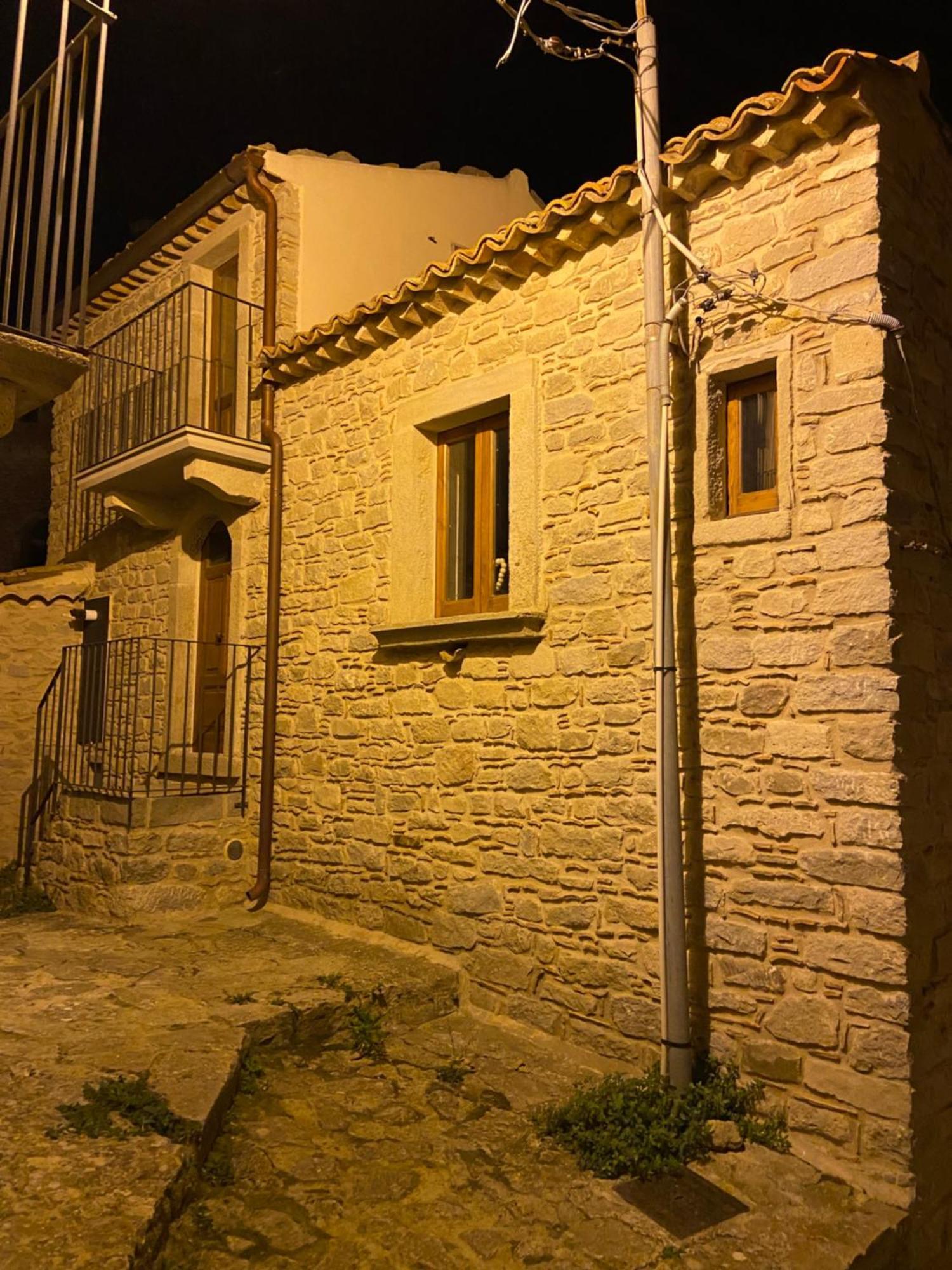 Casa Portello Holiday home Montalbano Elicona